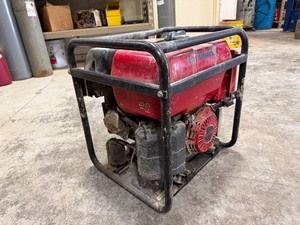 lot 98 image: Honda EB3000c Gas Generator