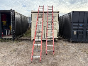 lot 205 image: (2) Werner Professional Performance extension ladders, 32  and 28, 300 LB Capacity
