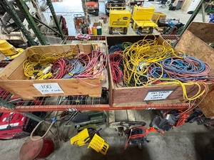 lot 239 image: Extension cords, various lengths.