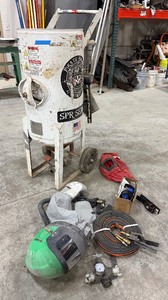 lot 119 image: Pirate Brand Soda Blaster, blast hoods, control handle pneumatic #2, air hose, pressure gauge.