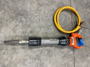 lot 270 image: Atlas Copco TEX 830 Pneumatic Rivet Buster