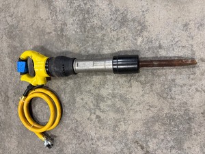 lot 271 image: Atlas Copco TEX 830 Pneumatic Rivet Buster