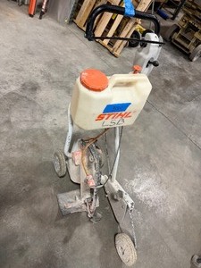 lot 318 image: Stihl Quick-Cut Concrete Floor Saw Trolley w Water Tank