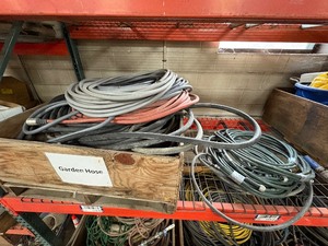 lot 260 image: Approx. 8 of 9 Garden hoses