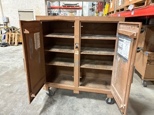 lot 139 image: Knaack Job site portable storage box with 2 doors H 67 x L 5 x D 2