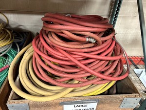 lot 264 image: Large Compressor Hoses