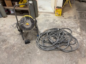 lot 231 image: Fostoria Electric Salamander 30 WAV Fan forced heater w 50 cord. 3-pole circuit breaker, EDB34060