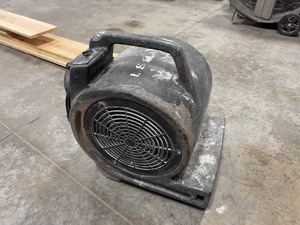 lot 311 image: Crusader Air Mover Floor Dryer 3500BLK