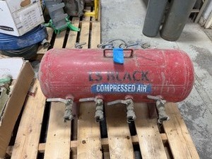 lot 356 image: Texas Pneumatic Tools Air Manifold with no air