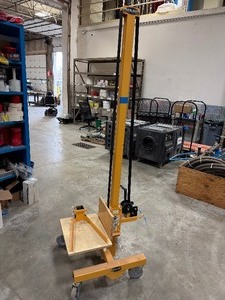 lot 145A image: Paragon Pro Cabinetizer Cabinet Lift Model 76, 300 lb. capacity