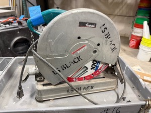 lot 338 image: Makita 2414NB 14 cut-off saw