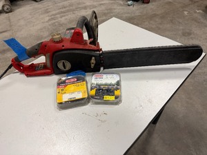 lot 352 image: Homesite UT43123 16 electric chainsaw. 24 Bar Saw chain, J72 18 Chain