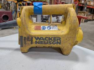 lot 375 image: Wacker Neuson Internal Concrete Vibrator Motor M2500