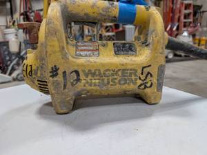 lot 377 image: Wacker Neuson Internal Concrete Vibrator Motor M2500