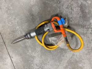 lot 292 image: Pneumatic Breaker Hammer