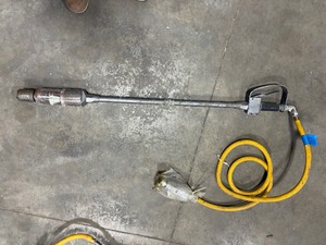 lot 413 image: Pneumatic Pole Scabbler