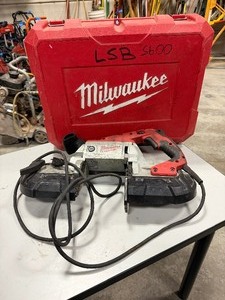 lot 250B image: Milwaukee Deep Cut Band Saw 6232-20, corded, in case