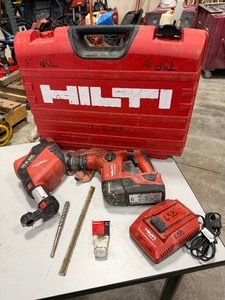 lot 215A image: Hilti TE 4-A22 cordless Rotary Hammer wVacuum System TE DRS-4-A, battery&charger, SDS drill bit&Extension shank