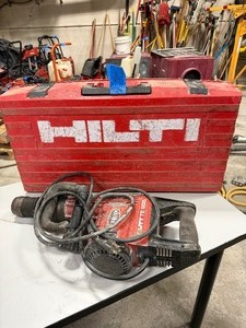 lot 265A image: Hilti TE 805 corded demolition hammer in case
