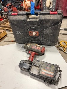 lot 116A image: Twintier RB397 cordless Max Rebar Tying Tool with 5.0 Li-ion battery & charger JC928 in case