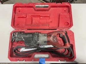 lot 468 image: Milwaukee corded Orbital Super Sawzall 6536-21, in case