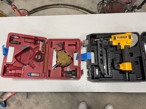 lot 472 image: (2) nailers Tradesman 8400 air palm nailer kit & Dewalt DWFP71917 16 gauge finish nailer