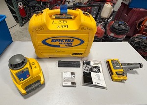 lot 190A image: Spectra Precision Laser Level LL400 with case, HL700 digital readout receiver