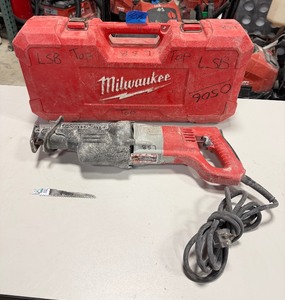 lot 471 image: Milwaukee corded Orbital Super Sawzall 6536-21, in case (1) blade