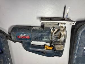 lot 484 image: (2) Bosch 1587 AVS Jigsaws, corded, in cases
