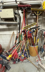 lot 545 image: Brooms, mops, and rakes