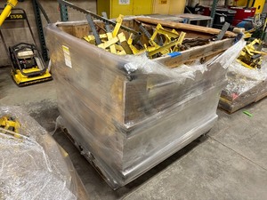 lot 556 image: Garlock parapet guard rail components.