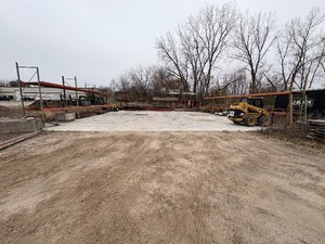 lot 558 image: Pallet Racking Measures 48 L x 42 D x 136 H