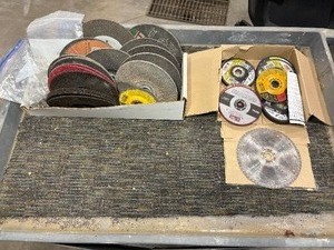 lot 561 image: (at least 4)Fast Cut4 12, ESCH 5, Pferd SG-Elastic Cutting Disc, DeWalt. Diamond grinding wheels
