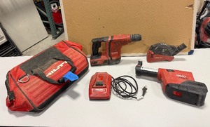 lot 260A image: Hilti TE 6-A22 cordless rotary hammer drill with dust removal system, battery & charger, Powers up