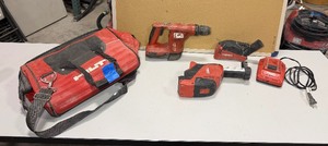 lot 516 image: Hilti TE 4-A22 cordless rotary hammer drill with dust removal system TE DRS-4-A,  battery & charger