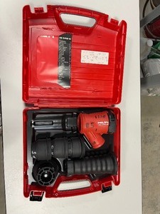 lot 433 image: Hilti TE DRS-B dust Removal system in case