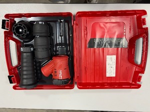lot 442 image: Hilti TE DRS-B dust Removal system in case