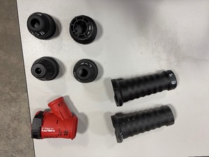 lot 444 image: Hilti TE DRS-B dust Removal system in case