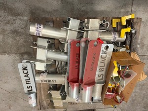 lot 583 image: (8) PSP BridgeForm Guard post holder, (4) toppers, wire rope, all components of safety guardrail system.