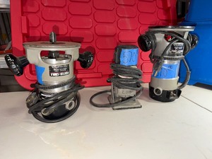 lot 570 image: (2) Porter Cable 690 series corded Routers Porter Cable 7301 HD Laminate Trim corded Router