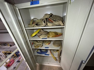 lot 618 image: Safety Straps, standard and extra large