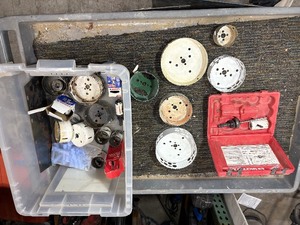 lot 633 image: Circular hole saws