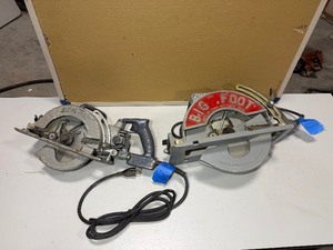 lot 609 image: (2) Skilsaws SPT77W 7 14 Corded Worm Drive Saw HD77 corded 7 14 worm drive saw