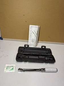 lot 629 image: Snap-On QD1R200 14 Drive SAE Adjustable Click-Type Fixed Ratchet Torque Wrench in case.