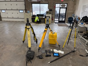 lot 25A image: Trimble RTS total station RTS573 DR PLUS surveying instrument, Trimble Tri-max, multitrack target for robotic surveying
