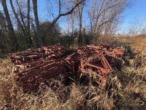 lot 420 image: 200 A frame bridge brackets