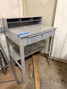 lot 596 image: Uline Gray locking workshop, warehouse or shippingreceiving desk. 30 x 34 x 43 tall