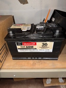 lot 601 image: Ford Motorcraft Tough Max AGM Vehicle battery BAGM-94RH7-800