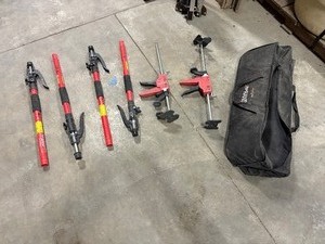 lot 687 image: (2)FastCap Jack combination spreader (4)Third Hand Cabinet Jack Upper hand 28 extends to 60 bag