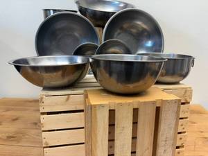 lot 2 image: 9 stainless steel food prep bowls